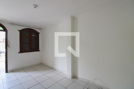 Sala de casa para alugar com 3 quartos, 180m² em Dona Clara, Belo Horizonte