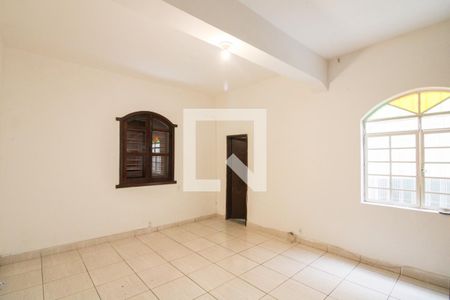 Suíte de casa para alugar com 3 quartos, 180m² em Dona Clara, Belo Horizonte