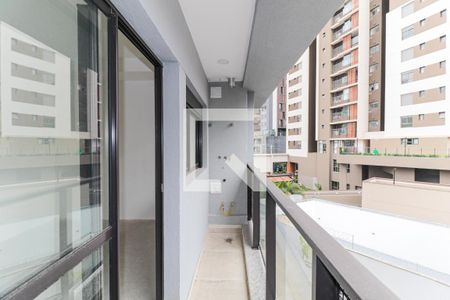 Varanda de kitnet/studio à venda com 1 quarto, 27m² em Jardim das Acacias, São Paulo