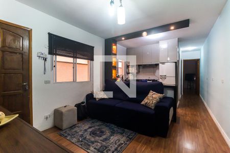 Sala de apartamento para alugar com 2 quartos, 59m² em Vila Júlia, Poá