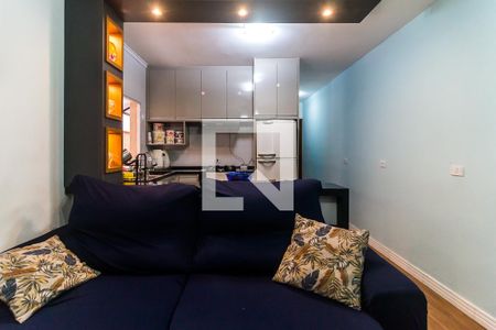 Sala de apartamento para alugar com 2 quartos, 59m² em Vila Júlia, Poá