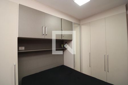 Quarto 2 de apartamento para alugar com 2 quartos, 50m² em Jardim Alzira, São Paulo