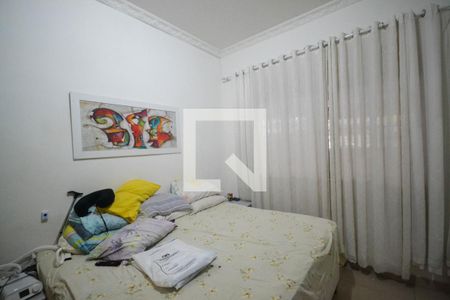 Quarto 1 de casa para alugar com 3 quartos, 300m² em Centro, Nilópolis