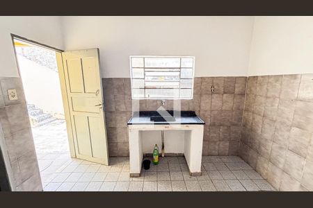 Sala/Cozinha de casa para alugar com 1 quarto, 50m² em Vila Guaraciaba, Santo André