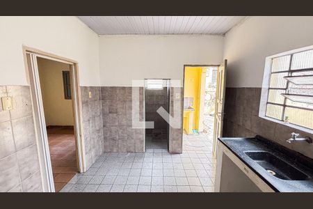 Sala/Cozinha de casa para alugar com 1 quarto, 50m² em Vila Guaraciaba, Santo André