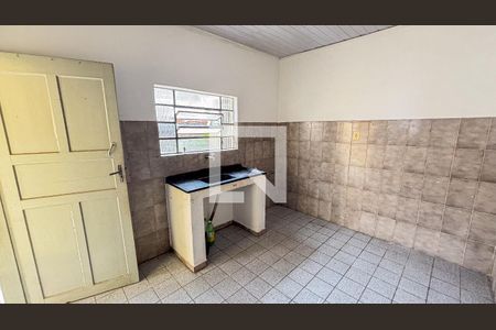 Sala/Cozinha de casa para alugar com 1 quarto, 50m² em Vila Guaraciaba, Santo André