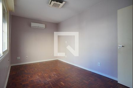 Quarto de apartamento à venda com 1 quarto, 58m² em Petrópolis, Porto Alegre