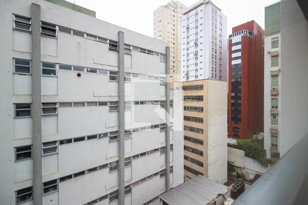 Vista da Sala/Cozinha de apartamento à venda com 2 quartos, 64m² em Jardim Paulista, São Paulo