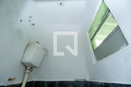 Banheiro de casa para alugar com 1 quarto, 30m² em Bonfim, Belo Horizonte