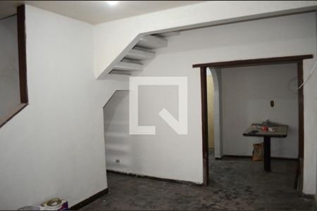 Sala de casa para alugar com 2 quartos, 90m² em Dom Silvério, Belo Horizonte