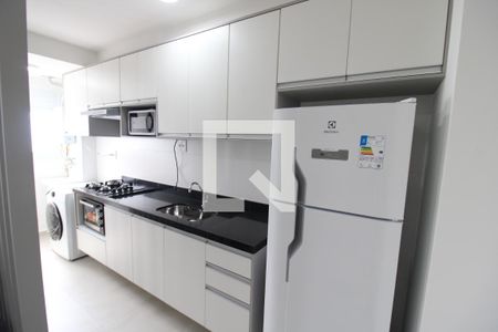 Sala / Cozinha de apartamento para alugar com 2 quartos, 40m² em Vila Paulicéia, São Paulo