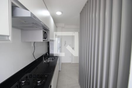 Sala / Cozinha de apartamento para alugar com 2 quartos, 40m² em Vila Paulicéia, São Paulo