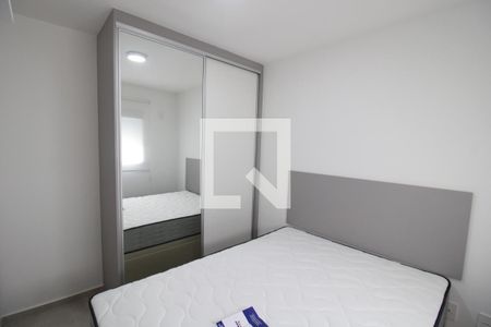 Quarto 1 de apartamento para alugar com 2 quartos, 40m² em Vila Paulicéia, São Paulo