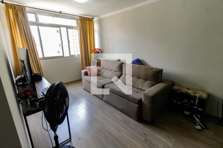 Sala de apartamento à venda com 2 quartos, 74m² em Cerqueira César, São Paulo