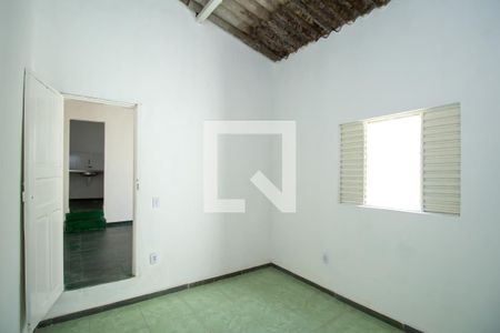 Quarto de casa para alugar com 1 quarto, 50m² em Bonfim, Belo Horizonte