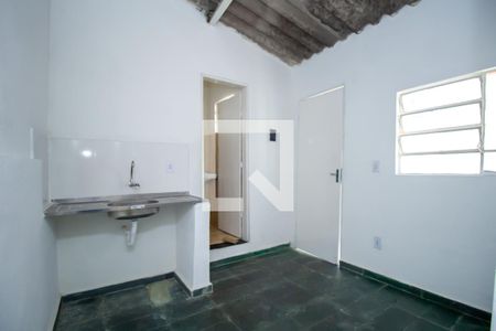 Cozinha  de casa para alugar com 1 quarto, 50m² em Bonfim, Belo Horizonte