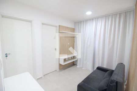 Sala / Cozinha de apartamento para alugar com 2 quartos, 40m² em Vila Paulicéia, São Paulo