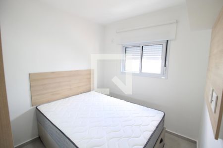 Quarto 1 de apartamento para alugar com 2 quartos, 40m² em Vila Paulicéia, São Paulo