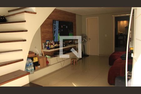 Sala de casa à venda com 2 quartos, 150m² em Morro Santana, Porto Alegre