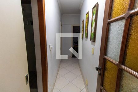 Corredor de apartamento para alugar com 3 quartos, 110m² em Icaraí, Niterói