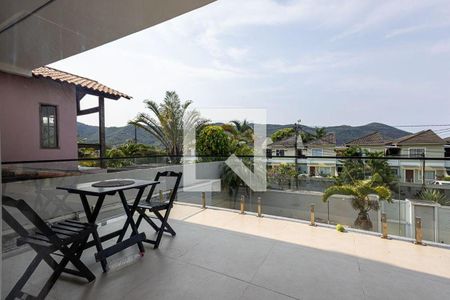 Casa à venda com 4 quartos, 334m² em Maravista, Niterói