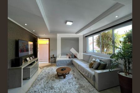 Casa à venda com 3 quartos, 130m² em Vila Carrão, São Paulo