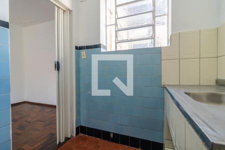 Cozinha de apartamento para alugar com 1 quarto, 40m² em Menino Deus, Porto Alegre