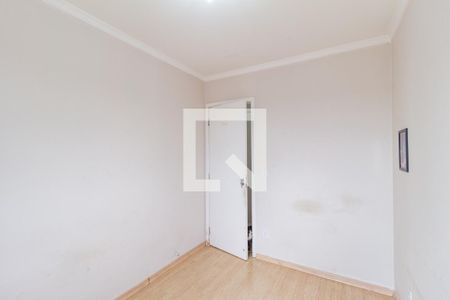 Quarto 1 de apartamento para alugar com 2 quartos, 48m² em Estrada do Gopiuva, Carapicuíba