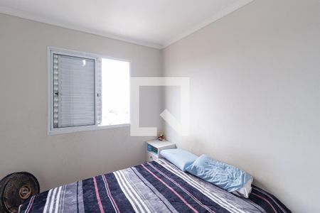 Quarto 2 de apartamento para alugar com 2 quartos, 48m² em Estrada do Gopiuva, Carapicuíba