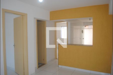 Sala  de casa de condomínio para alugar com 2 quartos, 60m² em Stella Maris, Salvador