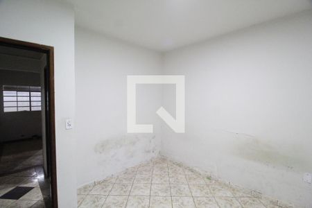 Quarto 1 de casa para alugar com 2 quartos, 75m² em Laranjeiras, Uberlândia