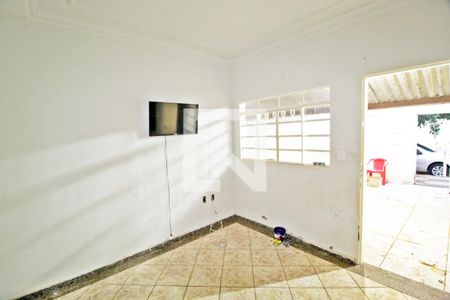 Sala de casa para alugar com 2 quartos, 75m² em Laranjeiras, Uberlândia