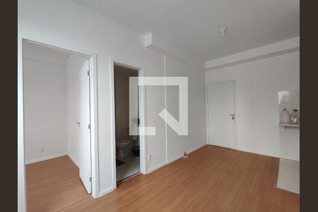 Sala de apartamento para alugar com 2 quartos, 47m² em Vila São Paulo, Ferraz de Vasconcelos