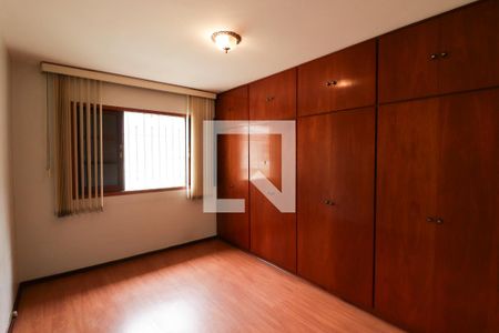 Quarto 1 de casa para alugar com 2 quartos, 70m² em Vila Isolina Mazzei, São Paulo