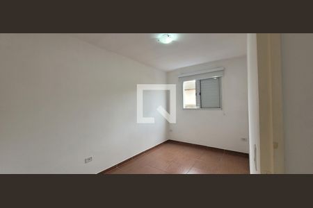 Quarto 1 de apartamento para alugar com 3 quartos, 57m² em Vila Miranda, Itaquaquecetuba