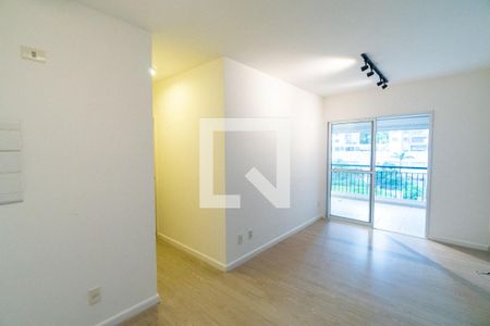 Apartamento à venda com 71m², 2 quartos e 1 vagaSala