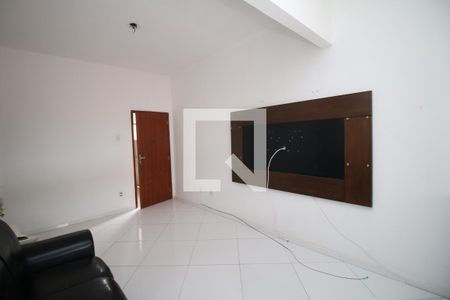 Sala de apartamento para alugar com 1 quarto, 58m² em Brás de Pina, Rio de Janeiro