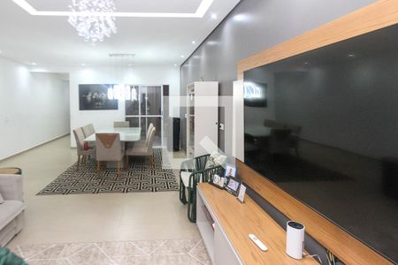 Sala de casa para alugar com 3 quartos, 235m² em Vila Primavera, São Paulo