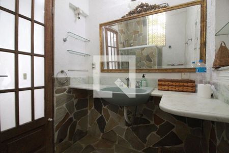 Studio para alugar com 160m², 2 quartos e sem vaga Studio para alugar com 160m², 2 quartos e sem vagaBanheiro social 1