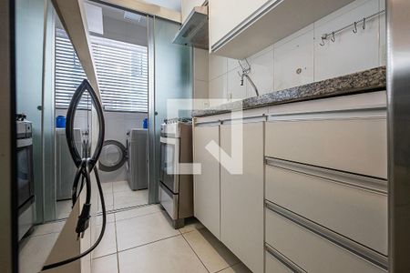 Sala/Cozinha de apartamento para alugar com 2 quartos, 56m² em Vila Madalena, São Paulo