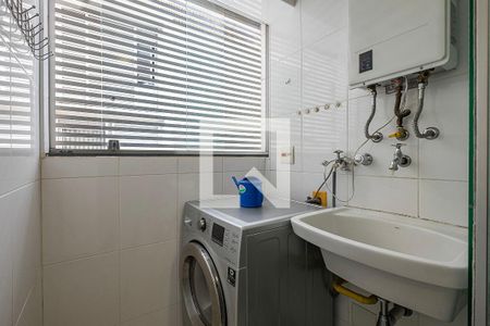 Sala/Cozinha = Lavanderia de apartamento para alugar com 2 quartos, 56m² em Vila Madalena, São Paulo