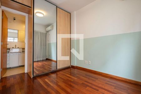 Suíte de apartamento para alugar com 2 quartos, 56m² em Vila Madalena, São Paulo