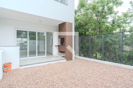 Casa à venda com 284m², 3 quartos e 4 vagas Casa à venda com 284m², 3 quartos e 4 vagasQuintal