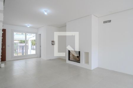 Sala de casa à venda com 3 quartos, 284m² em Camaquã, Porto Alegre