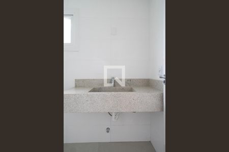 Casa à venda com 284m², 3 quartos e 4 vagas Casa à venda com 284m², 3 quartos e 4 vagasBanheiro Social