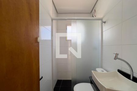 Casa à venda com 141m², 3 quartos e 3 vagas Casa à venda com 141m², 3 quartos e 3 vagasBanheiro do quarto 2