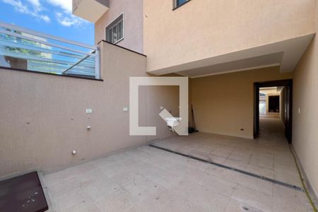 Casa à venda com 141m², 3 quartos e 3 vagas Casa à venda com 141m², 3 quartos e 3 vagasQuintal e área de serviço