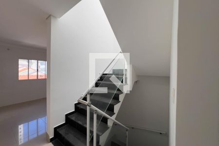 Casa à venda com 141m², 3 quartos e 3 vagas Casa à venda com 141m², 3 quartos e 3 vagasHall