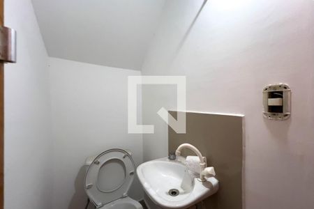 Casa à venda com 141m², 3 quartos e 3 vagas Casa à venda com 141m², 3 quartos e 3 vagasLavabo