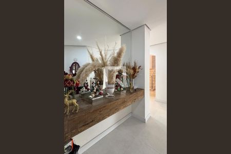 Hall de entrada de casa de condomínio à venda com 4 quartos, 385m² em Alphaville, Santana de Parnaíba